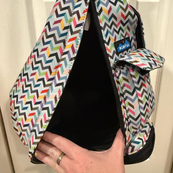 KAVU Colorful Chevron Sling Bag - Picture 7 of 9
